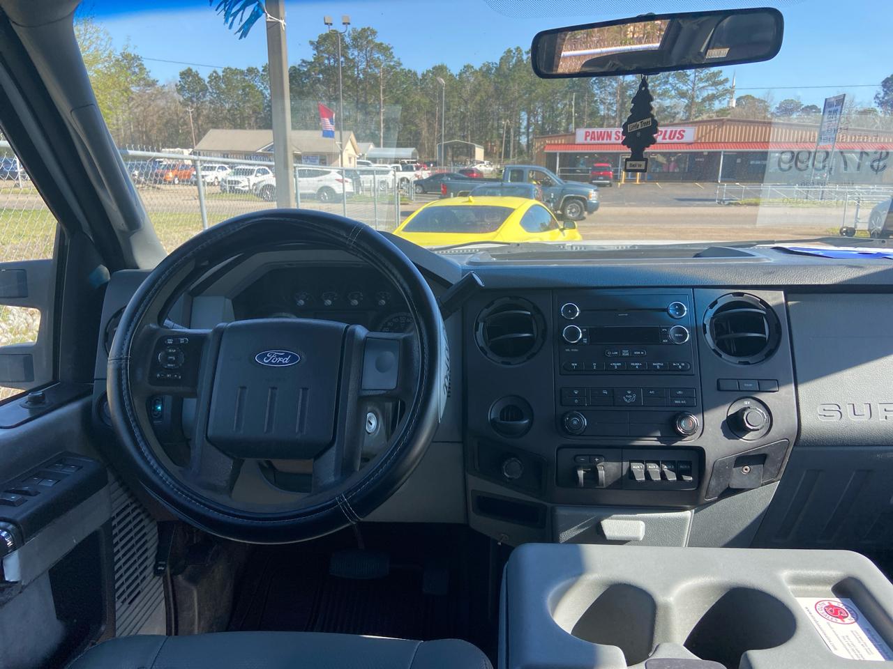 Ford F-550 Crew Cab DRW 2WD 2012