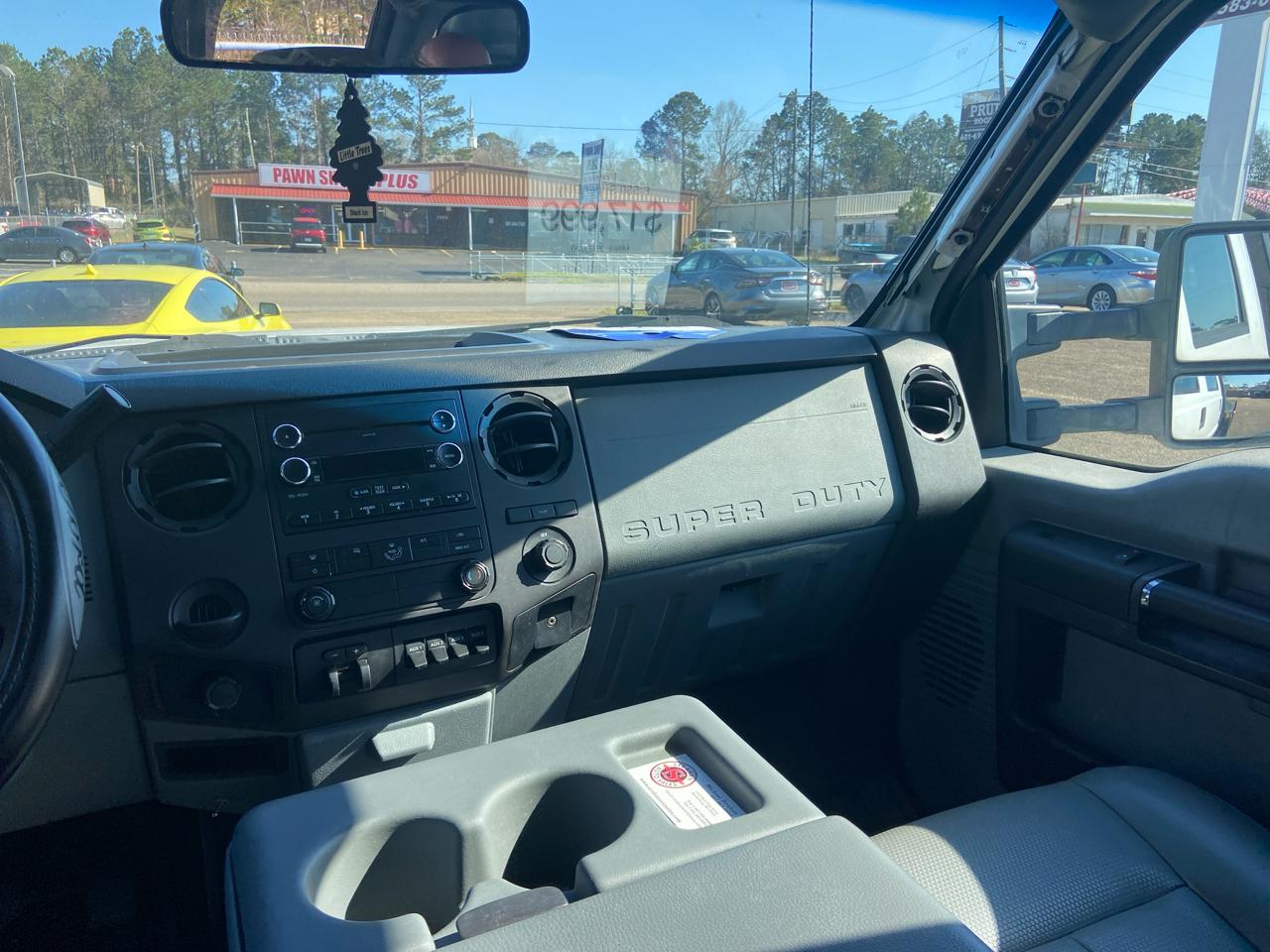 Ford F-550 Crew Cab DRW 2WD 2012