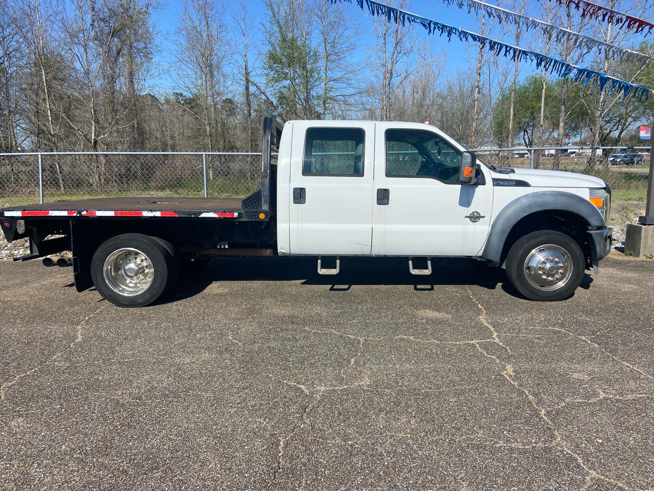 Ford F-550 Crew Cab DRW 2WD 2012
