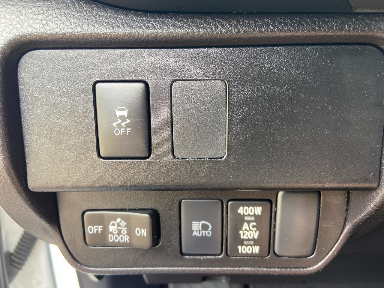 Toyota Tacoma SR5 Double Cab 4WD V6 2023