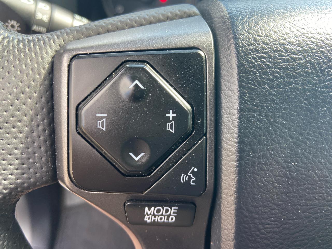 Toyota Tacoma SR5 Double Cab 4WD V6 2023