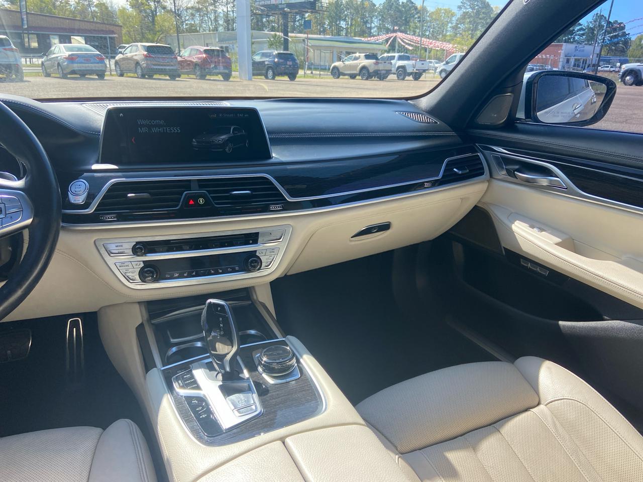 BMW 7-Series 740i 2018