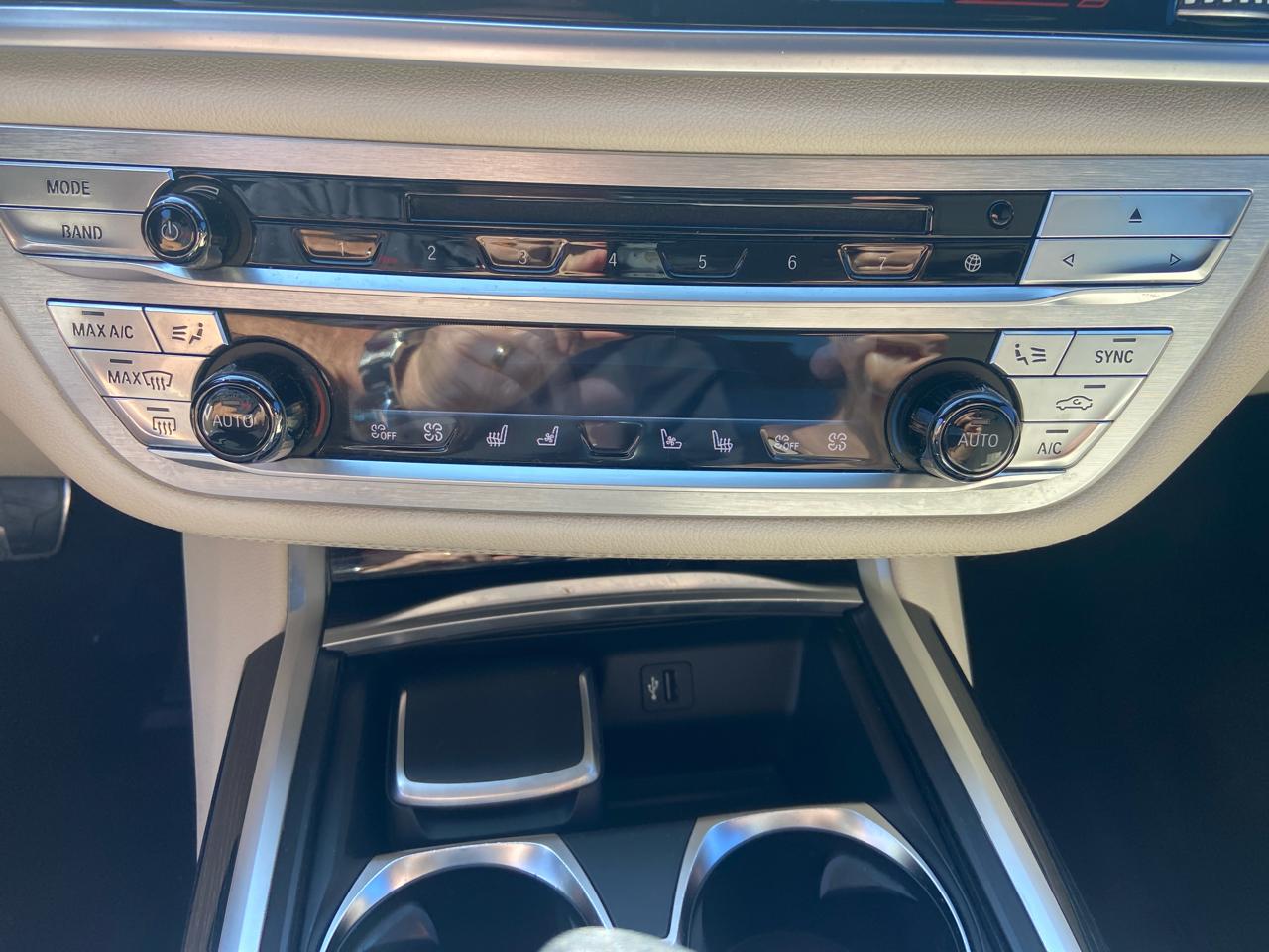 BMW 7-Series 740i 2018