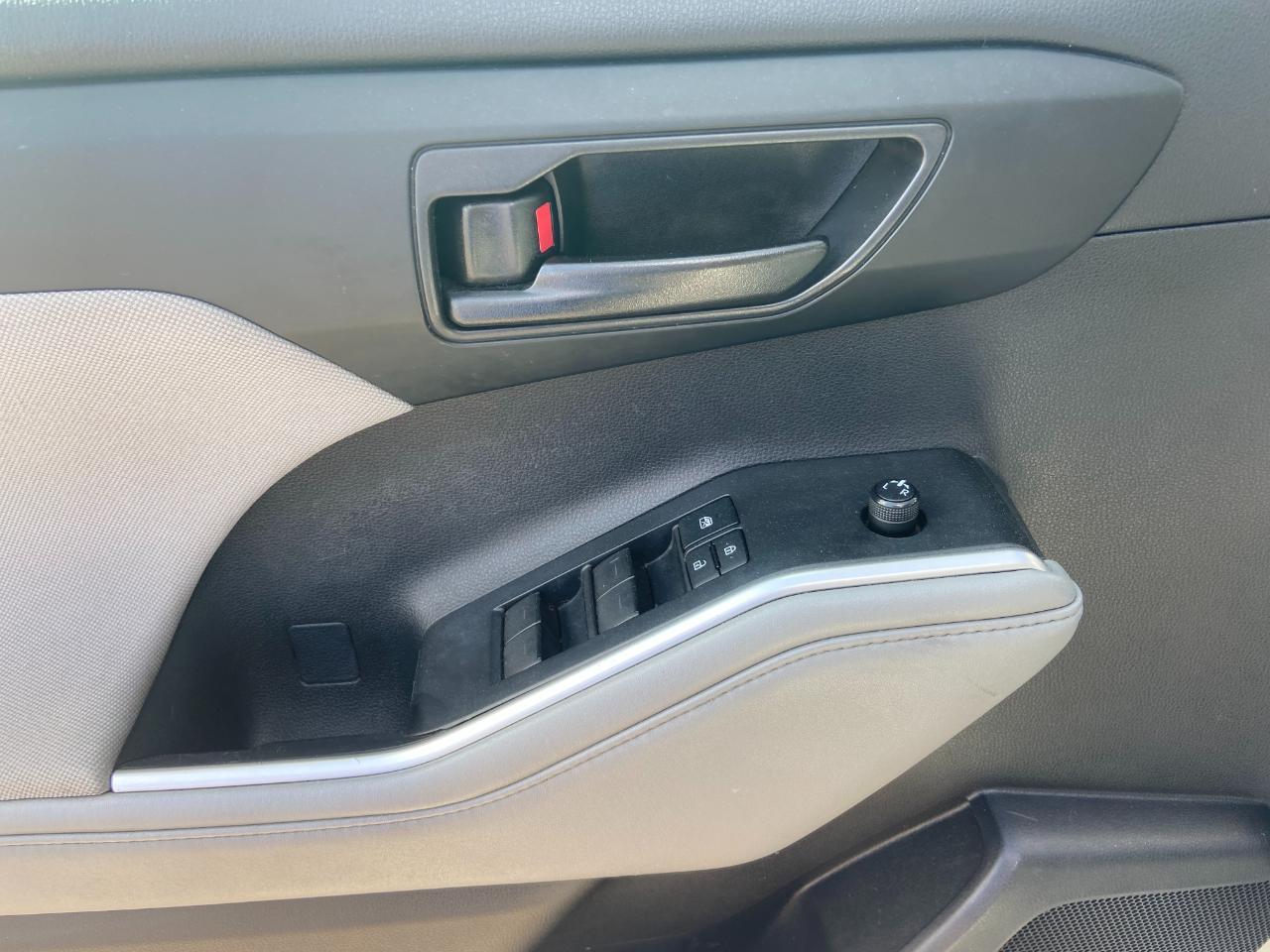 Toyota Highlander L 2021