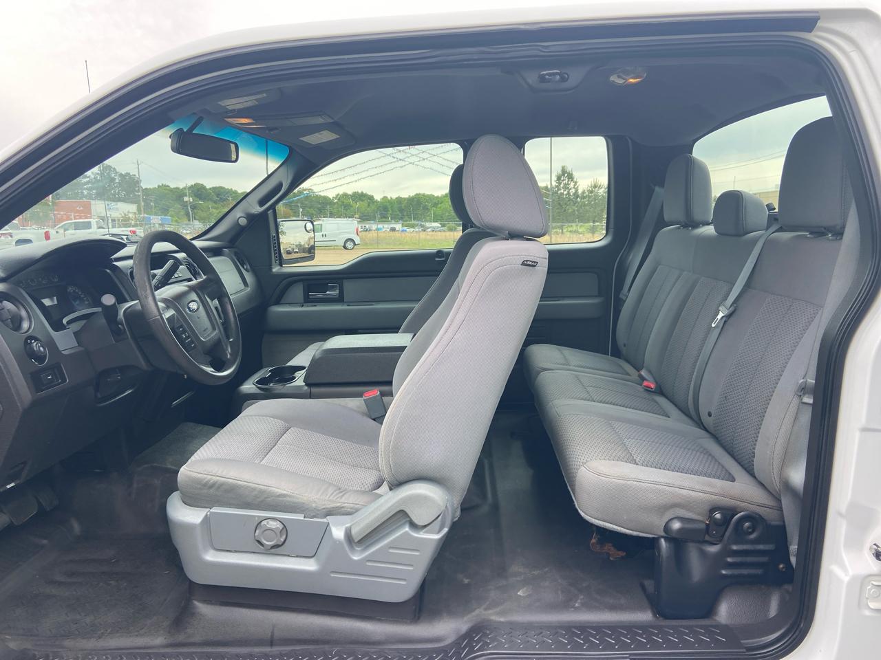 Ford F-150 XL SuperCab 8-ft. Bed 4WD 2014