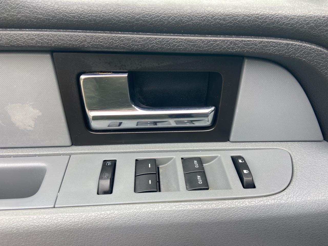 Ford F-150 XL SuperCab 8-ft. Bed 4WD 2014