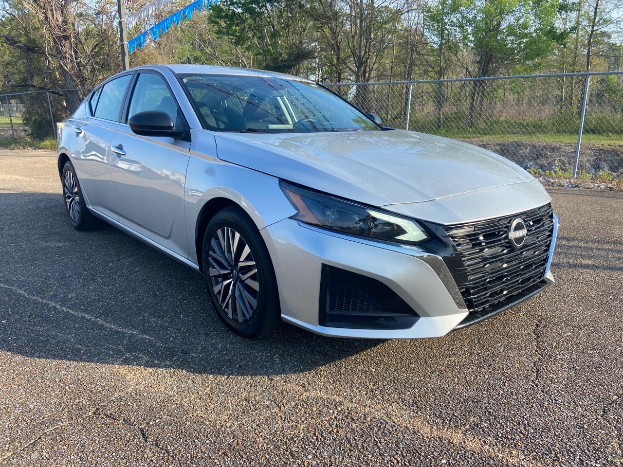 Nissan Altima 2.5 SV 2024