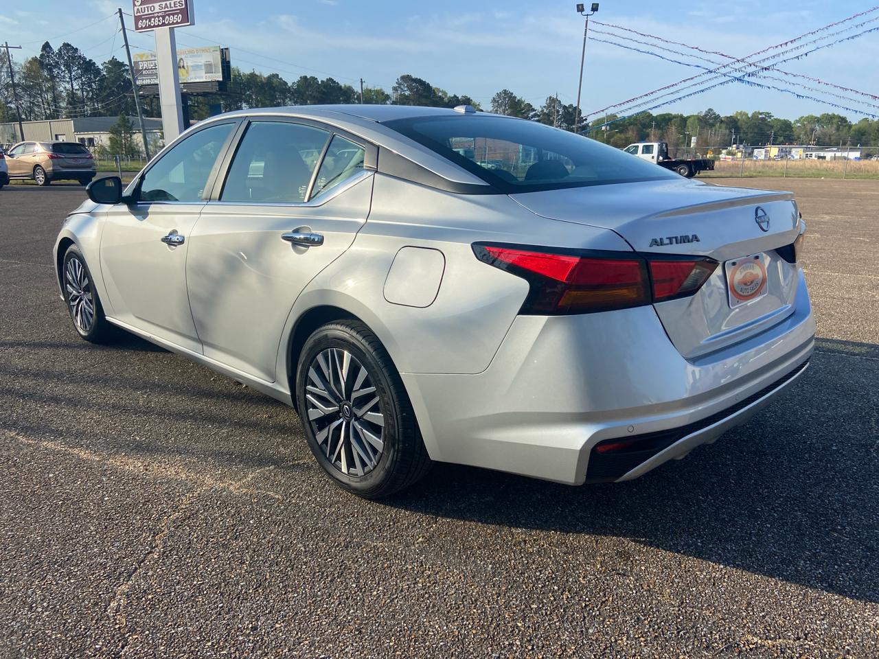 Nissan Altima 2.5 SV 2024