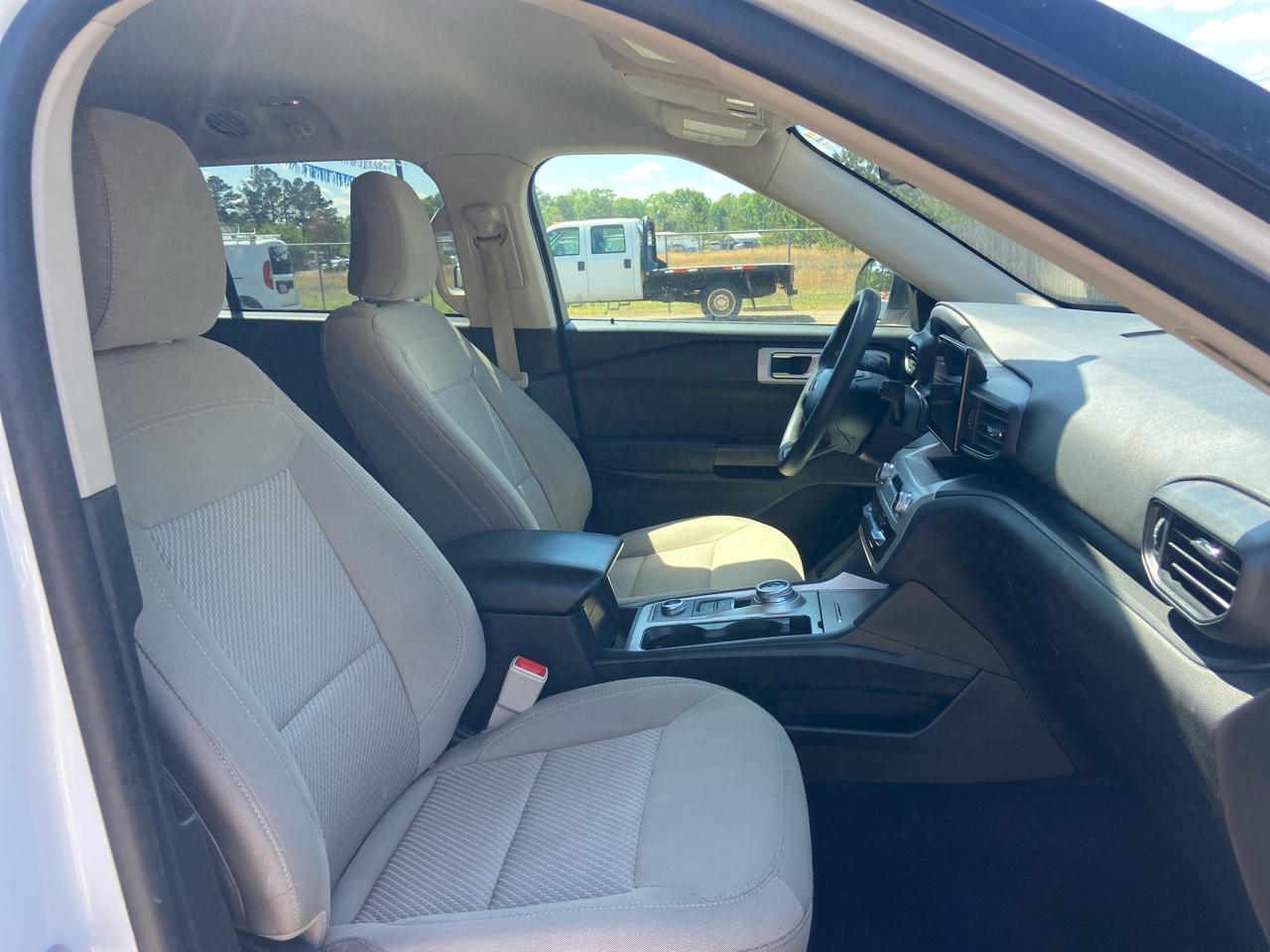 Ford Explorer XLT 2023