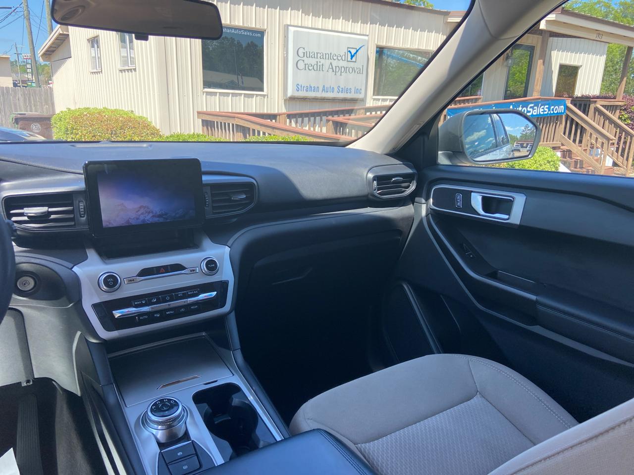 Ford Explorer XLT 2023