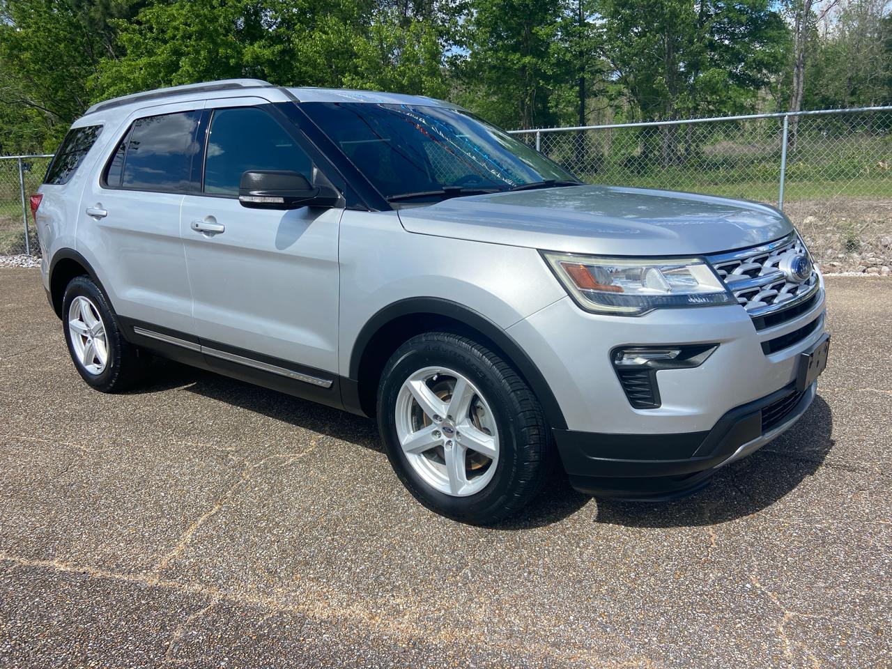 Ford Explorer XLT FWD 2019