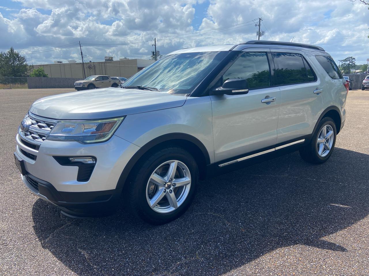 Ford Explorer XLT FWD 2019