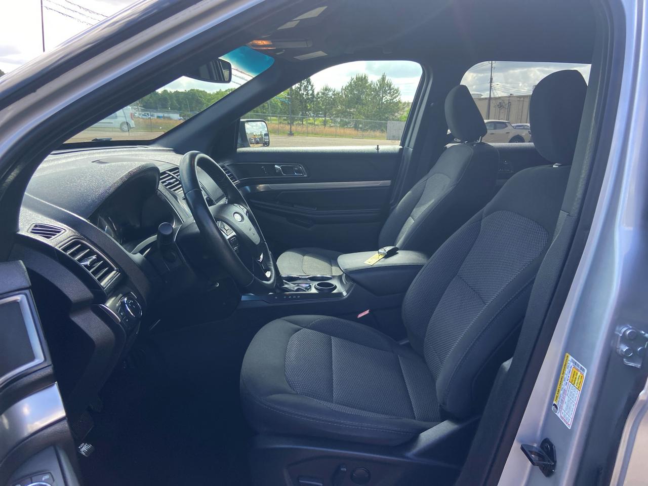 Ford Explorer XLT FWD 2019