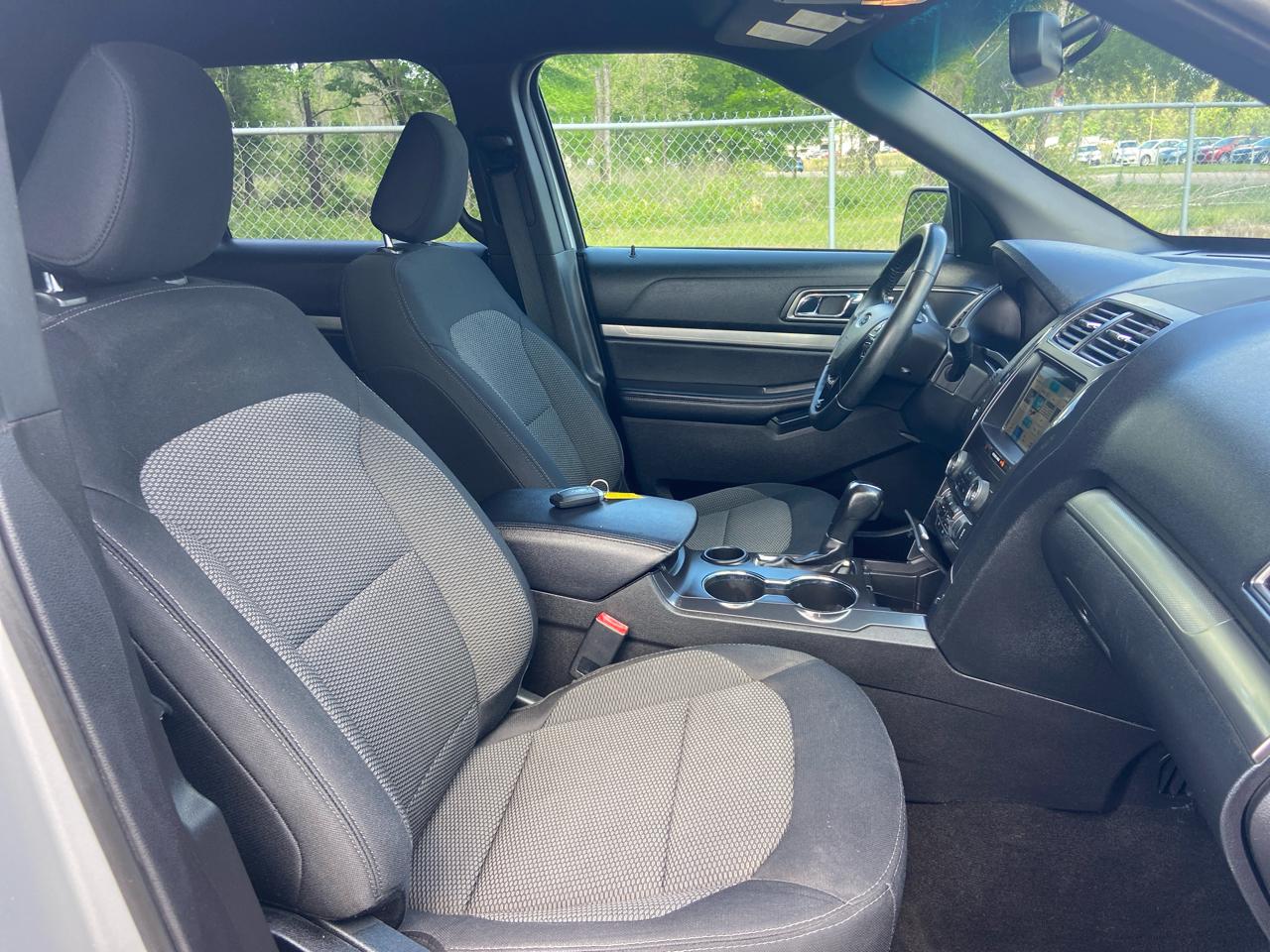 Ford Explorer XLT FWD 2019