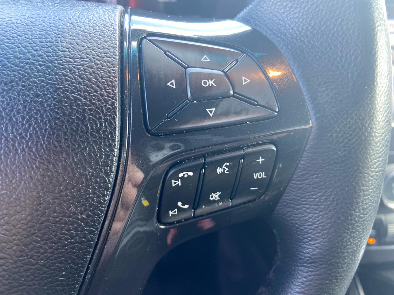 Ford Explorer XLT FWD 2019