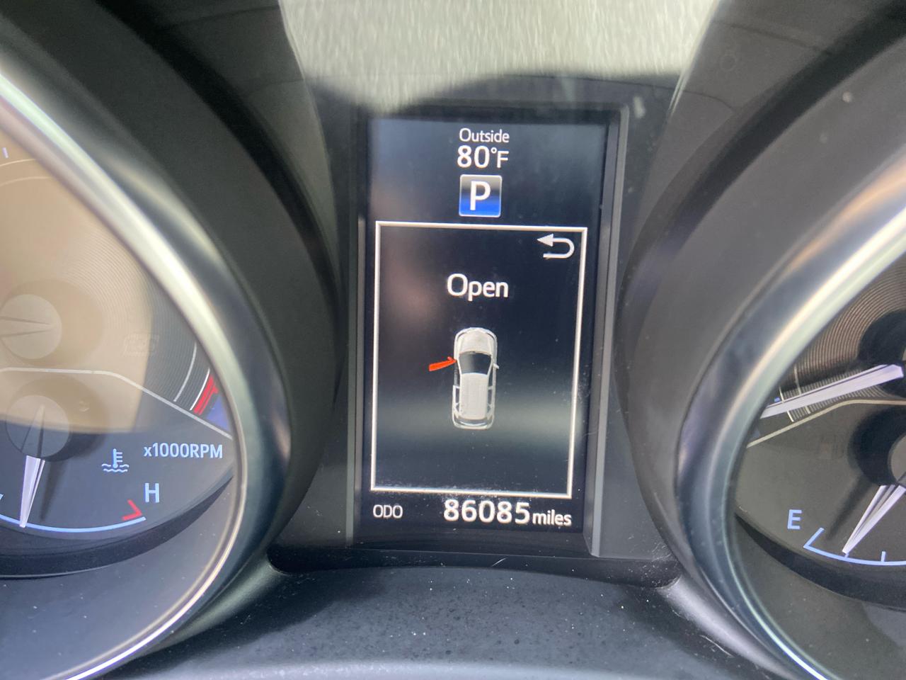 Toyota Corolla iM 4D Hatchback 2018