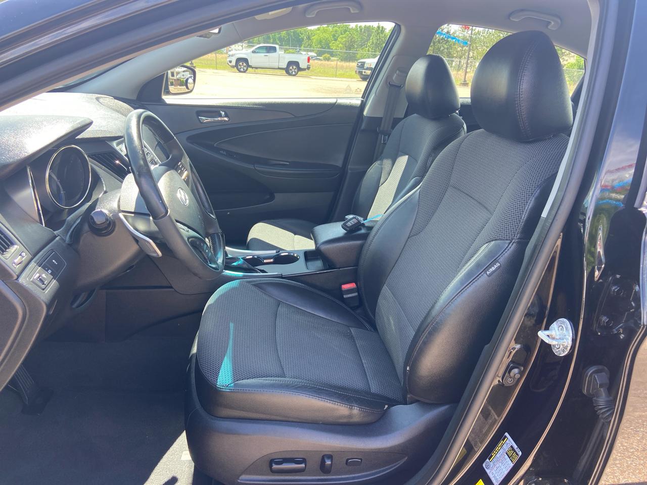 Hyundai Sonata SE Auto 2012