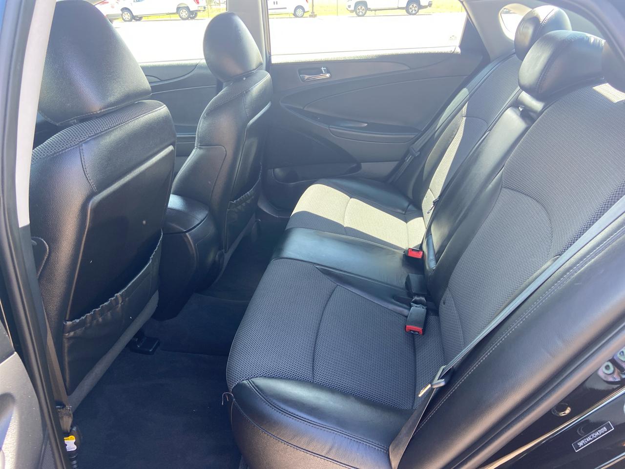 Hyundai Sonata SE Auto 2012