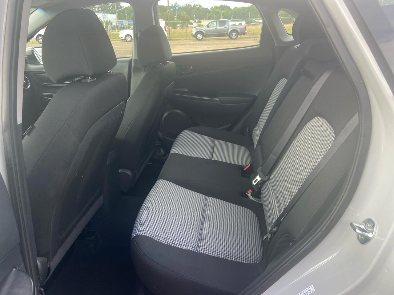 Hyundai Kona SE 2022