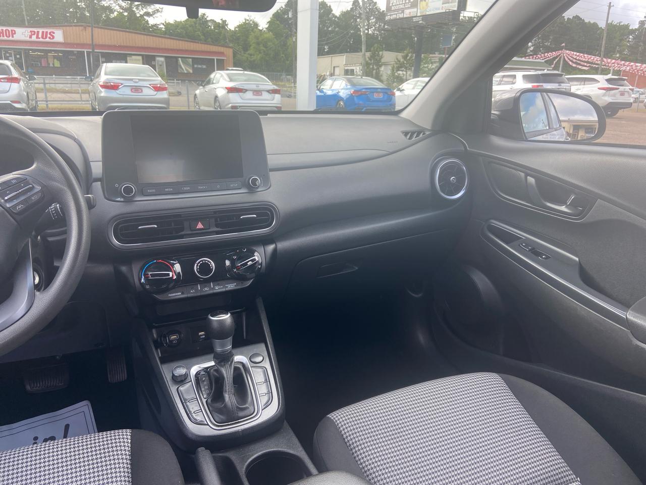 Hyundai Kona SE 2022