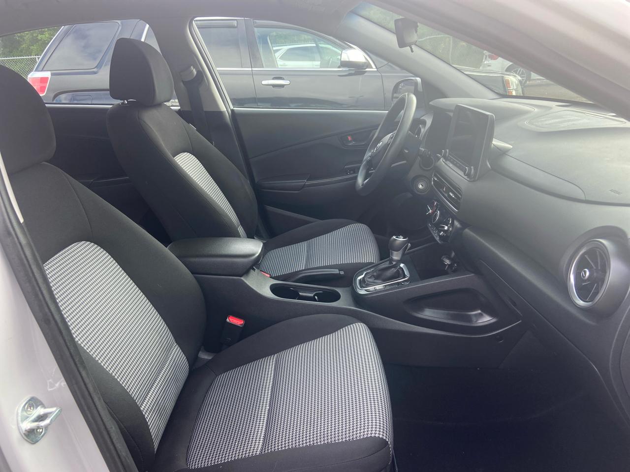 Hyundai Kona SE 2022