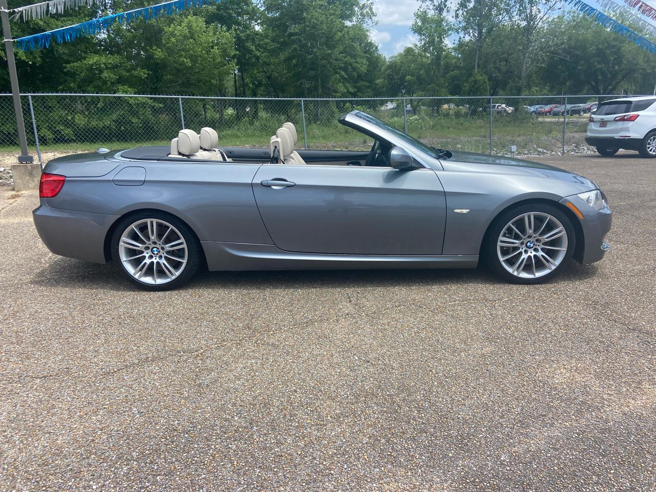 BMW 3-Series 335i Convertible 2013
