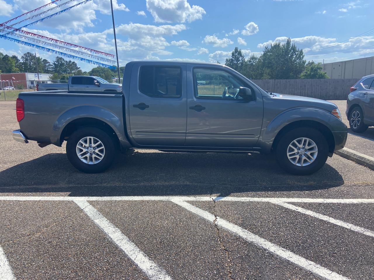 Nissan Frontier SV Crew Cab 2WD 2019