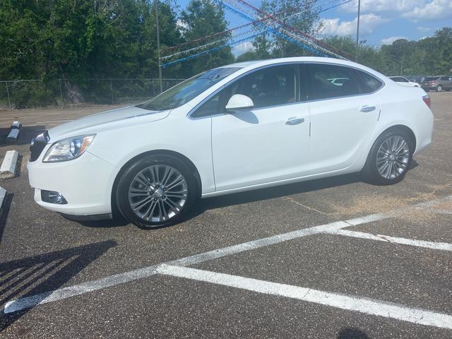 White 2013 Buick Verano Leather FWD Sedan Front-Wheel Drive Automatic