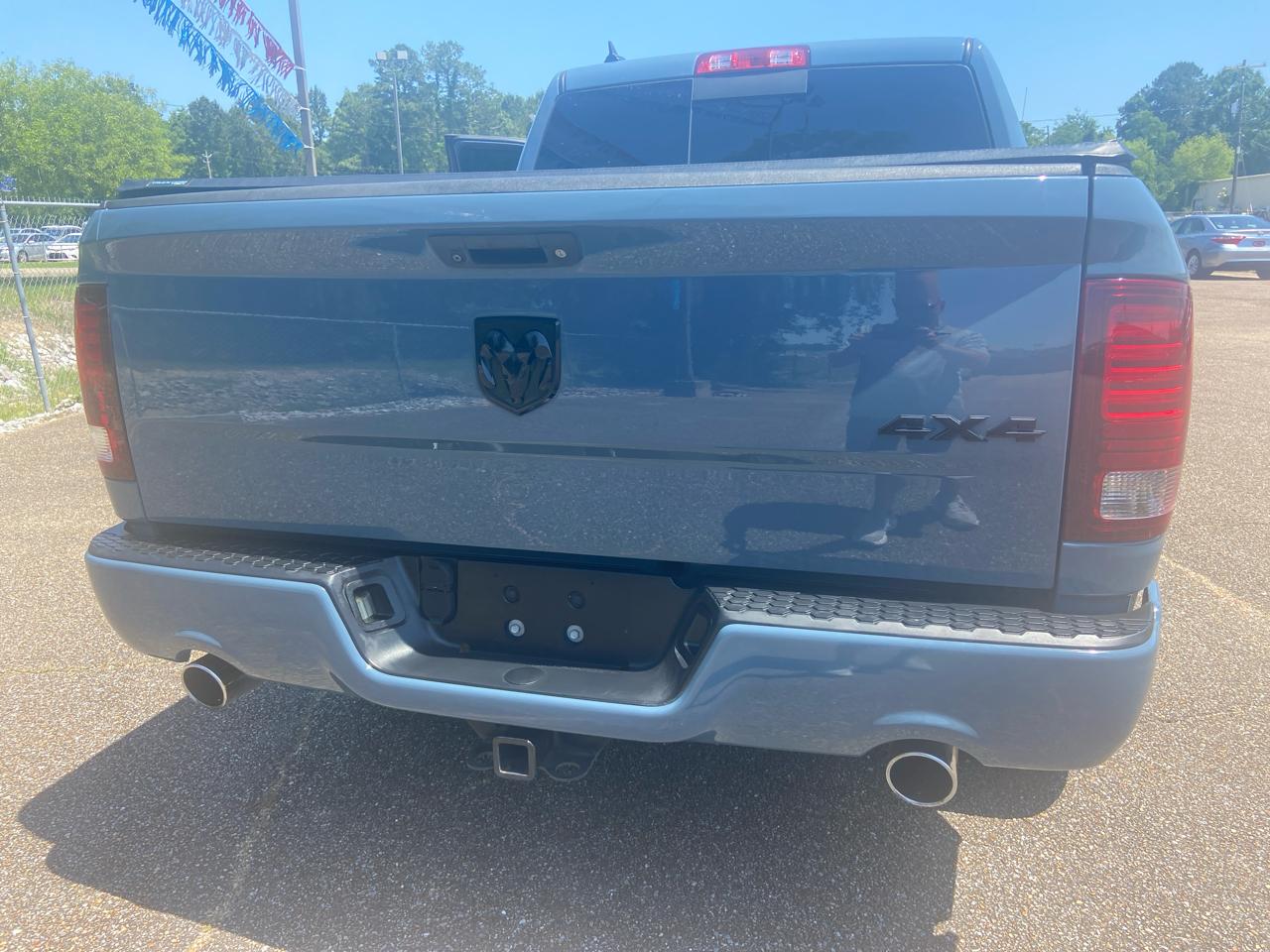 RAM 1500 Sport Crew Cab SWB 4WD 2015