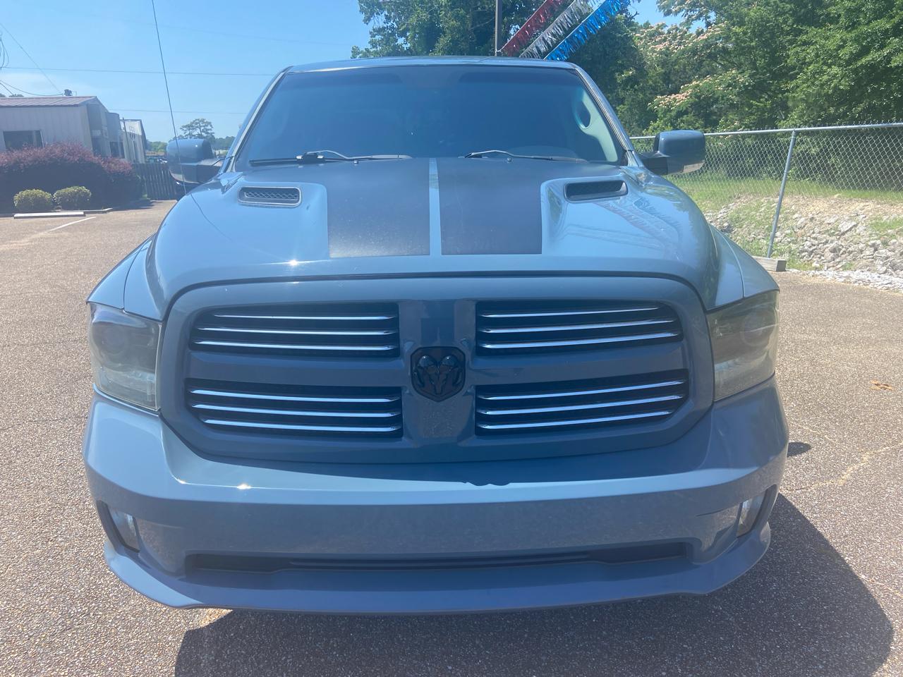RAM 1500 Sport Crew Cab SWB 4WD 2015