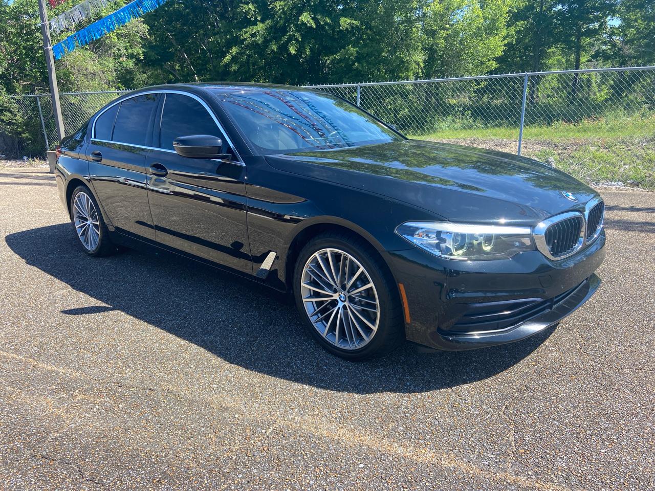 BMW 5-Series 530i 2019