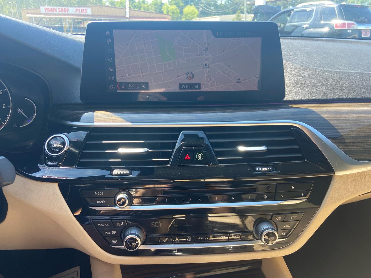 BMW 5-Series 530i 2019
