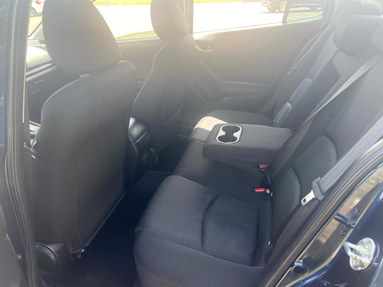 Mazda MAZDA3 i Sport AT 4-Door 2016