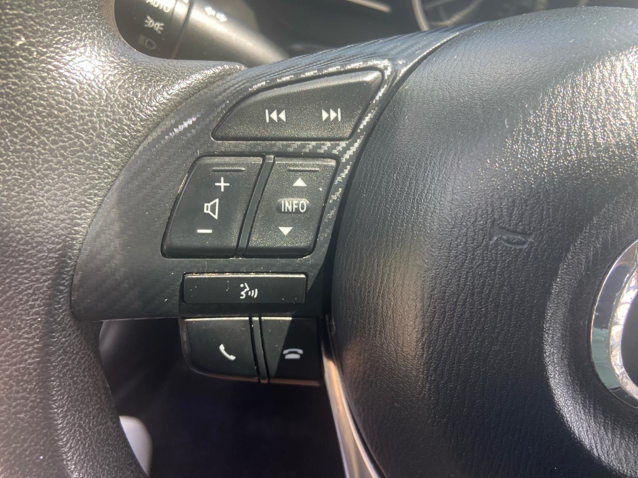 Mazda MAZDA3 i Sport AT 4-Door 2016