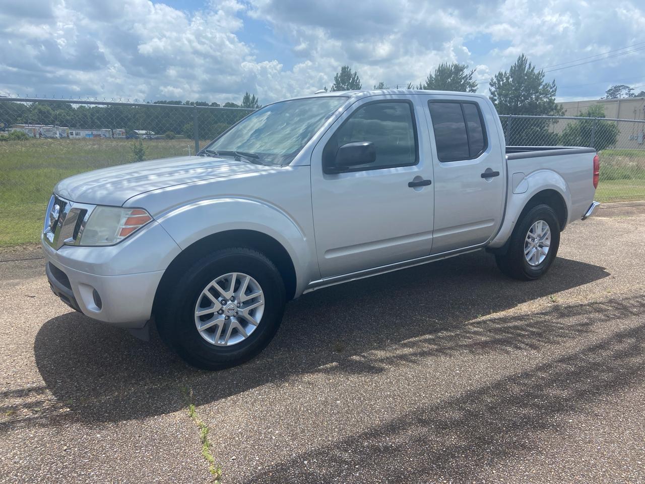 Nissan Frontier S Crew Cab 5AT 2WD 2018