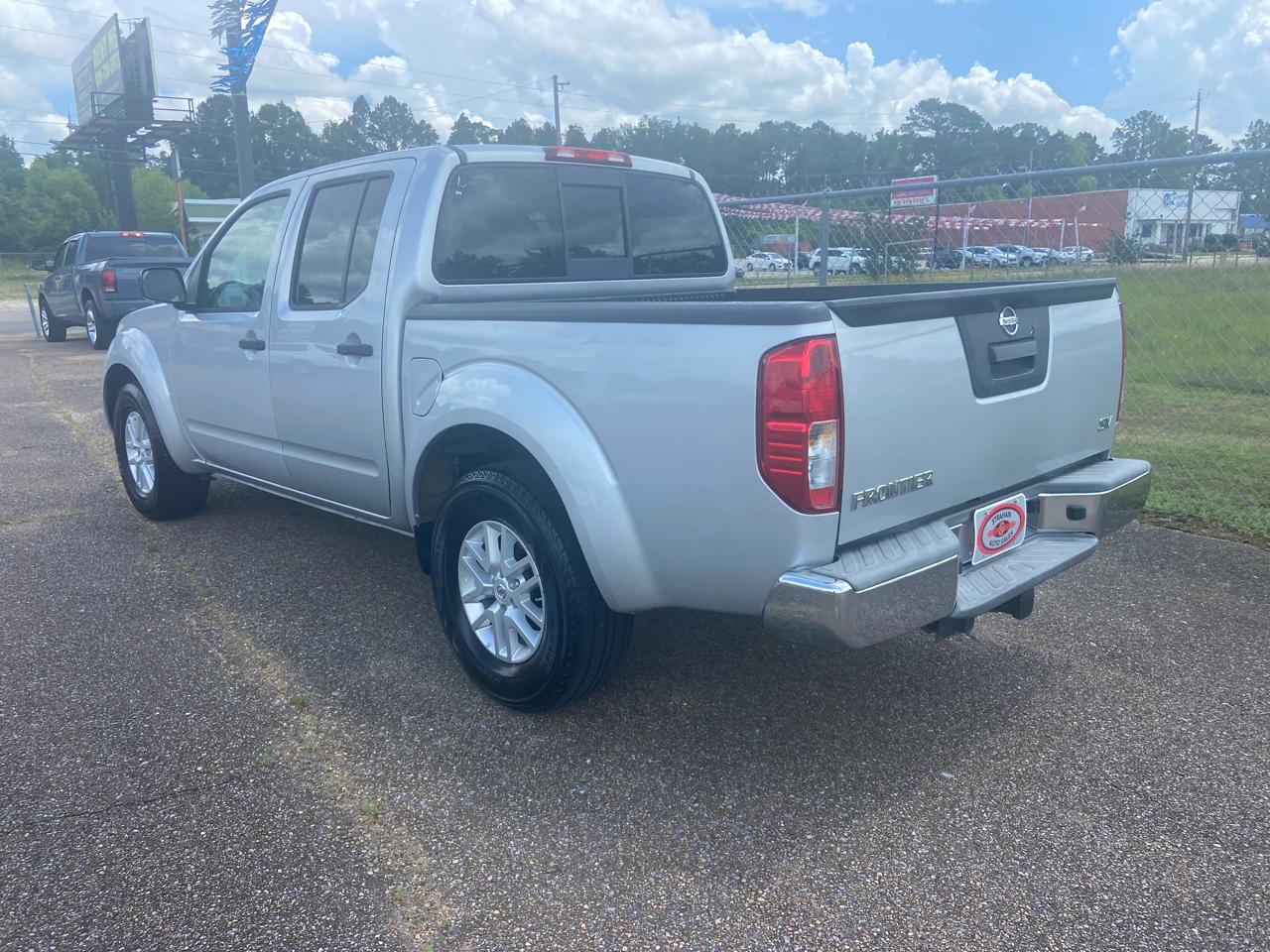 Nissan Frontier S Crew Cab 5AT 2WD 2018