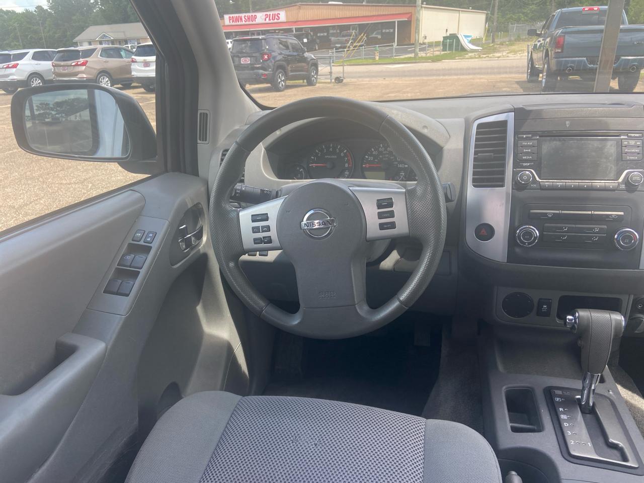 Nissan Frontier S Crew Cab 5AT 2WD 2018