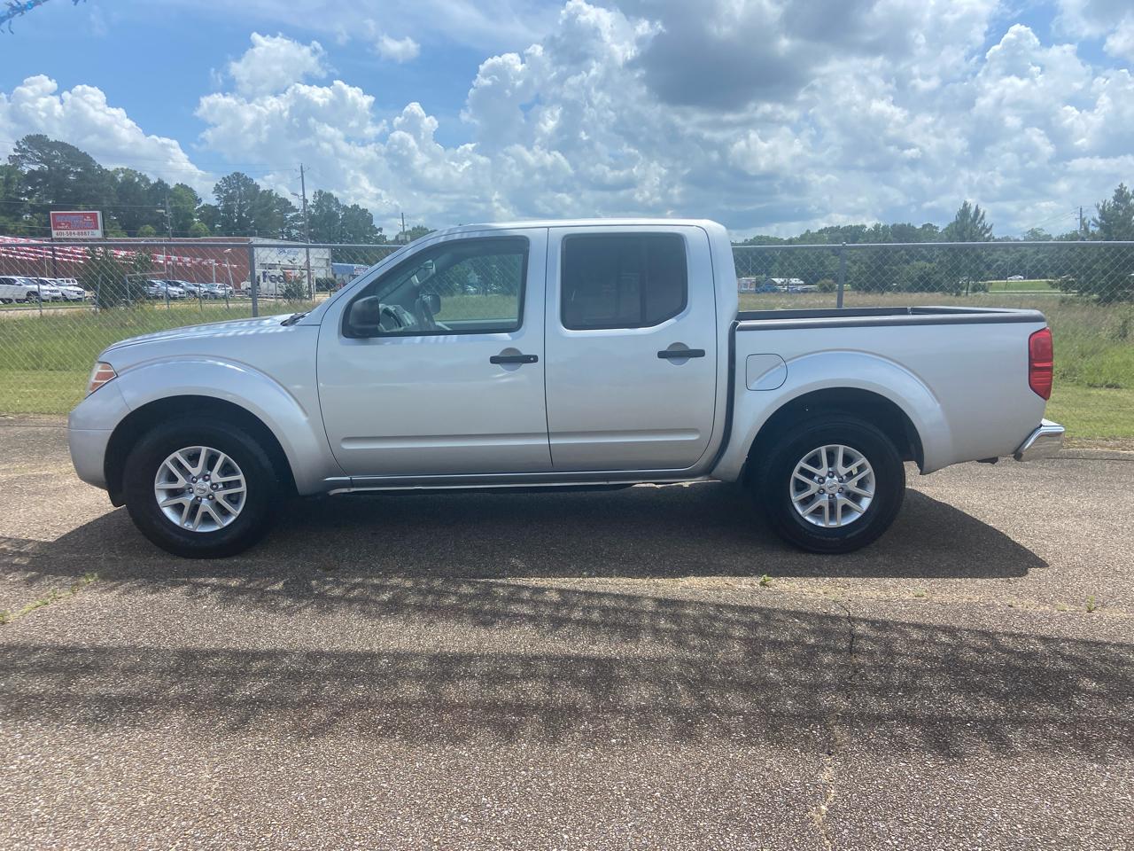 Nissan Frontier S Crew Cab 5AT 2WD 2018