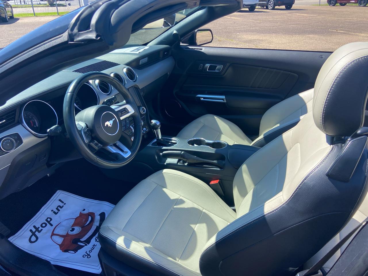 Ford Mustang EcoBoost Premium Convertible 2021