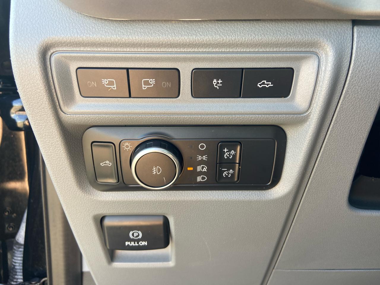 Ford F-150  2021