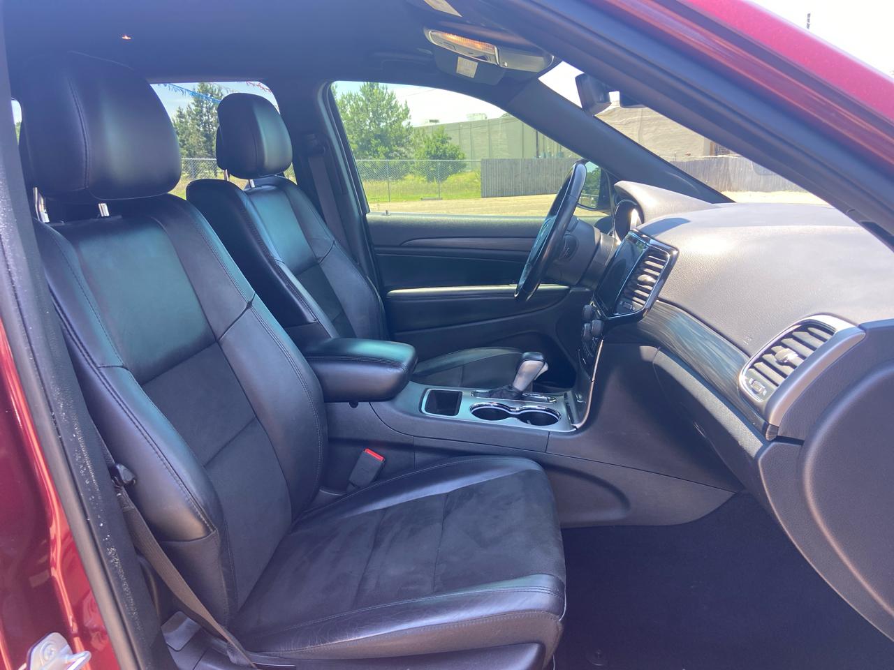 Jeep Grand Cherokee Laredo 2WD 2019