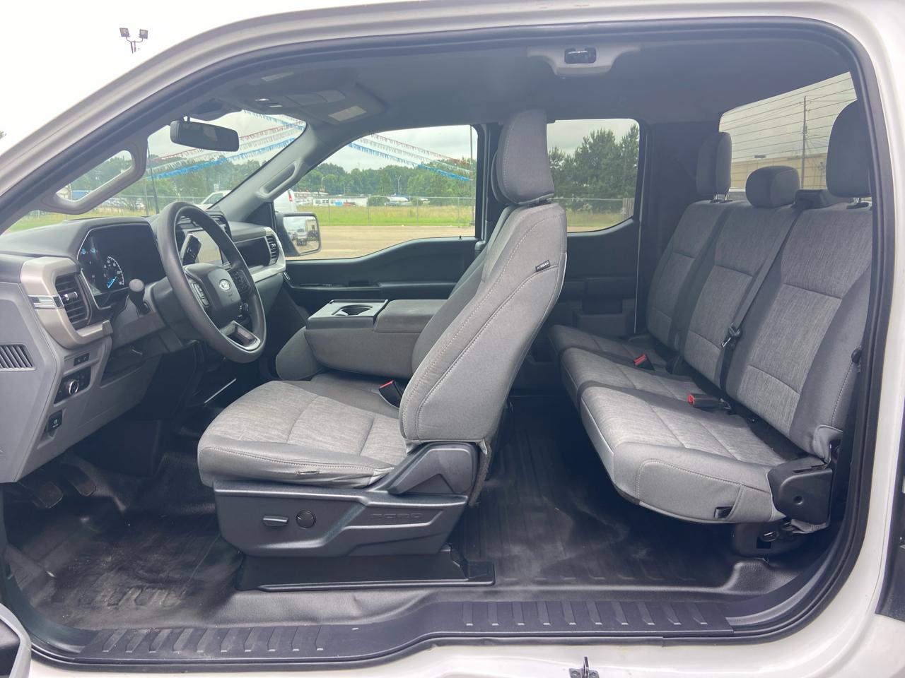 Ford F-150 XL SuperCab 8-ft. 2WD 2023