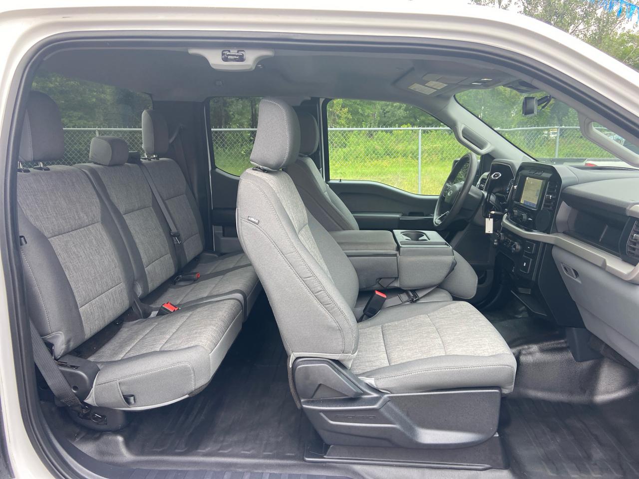 Ford F-150 XL SuperCab 8-ft. 2WD 2023