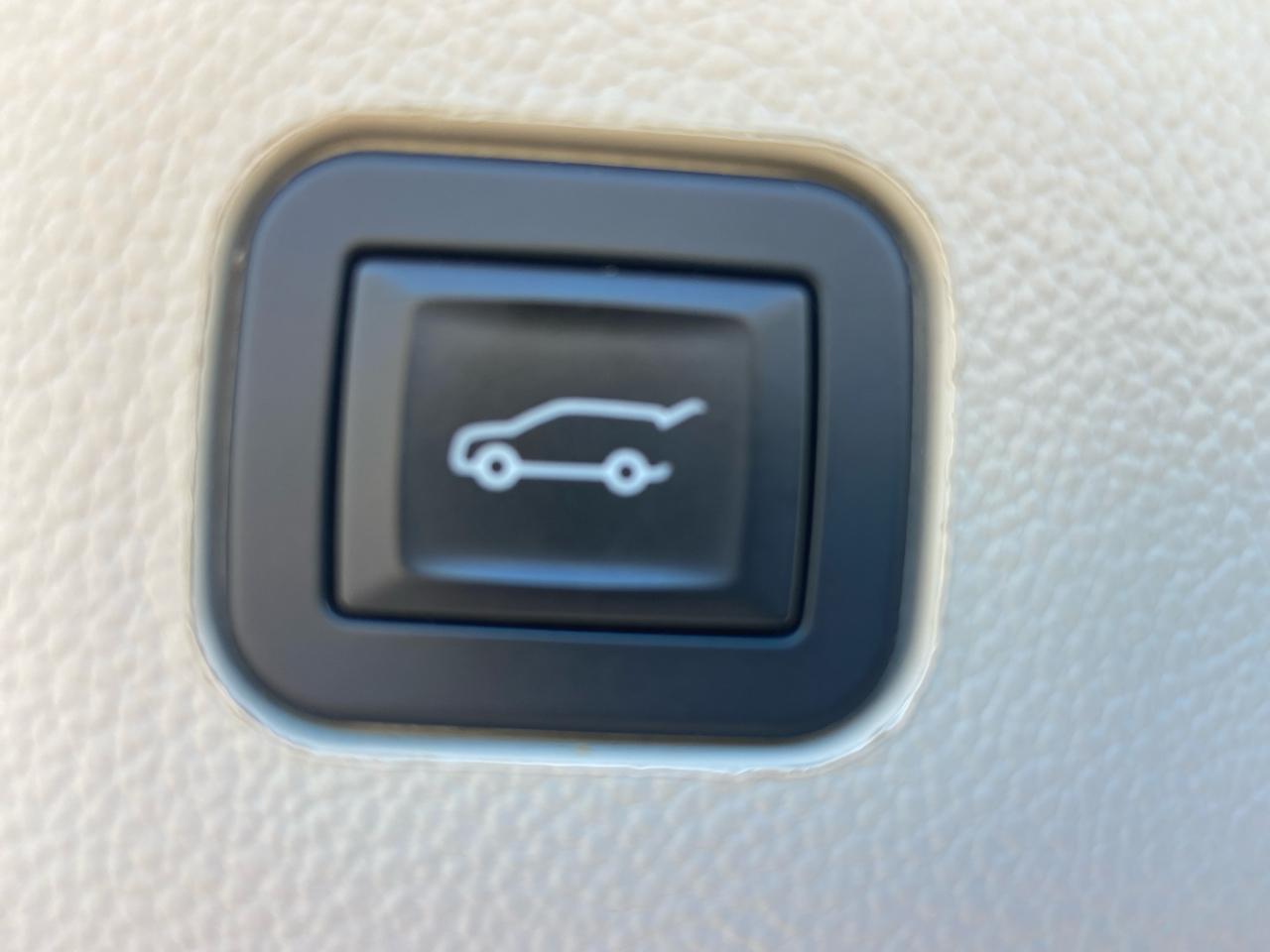Cadillac SRX Luxury Collection FWD 2016