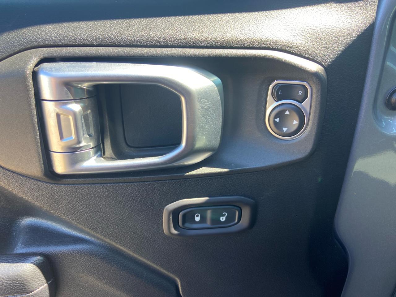 Jeep Wrangler Sport 4WD 2018