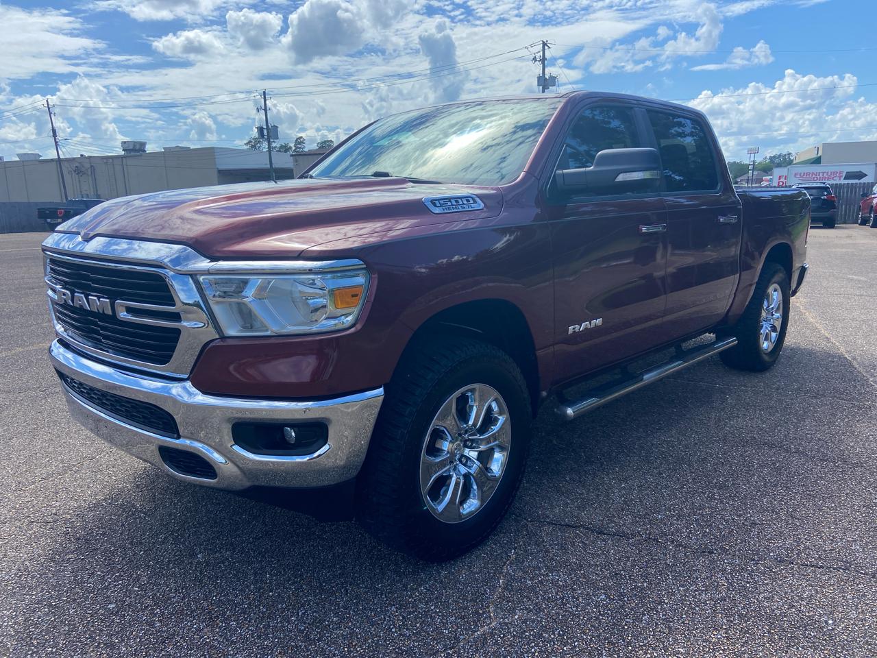 RAM 1500 Big Horn Crew Cab SWB 4WD 2020