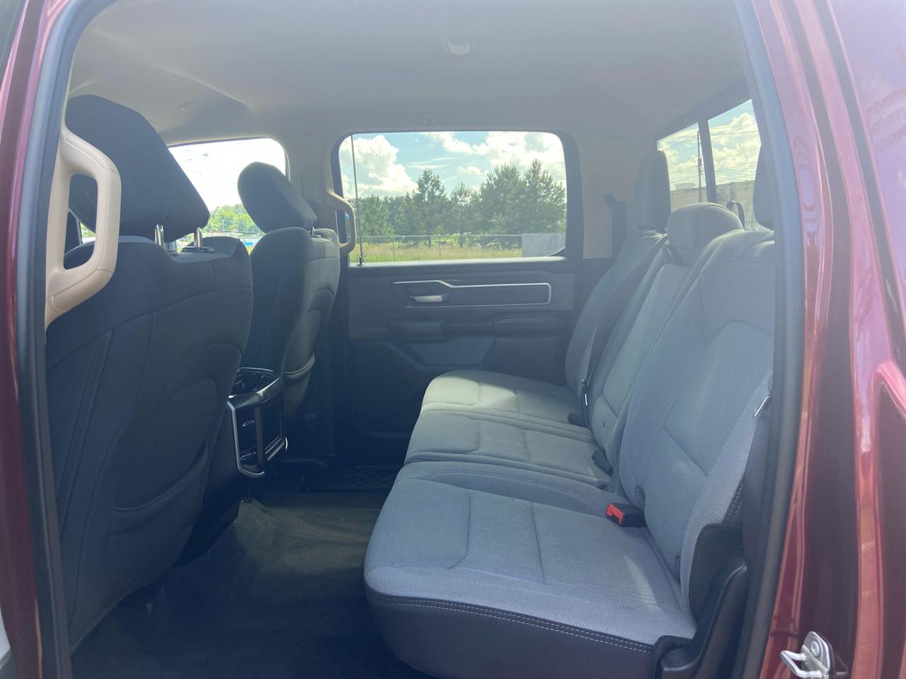 RAM 1500 Big Horn Crew Cab SWB 4WD 2020
