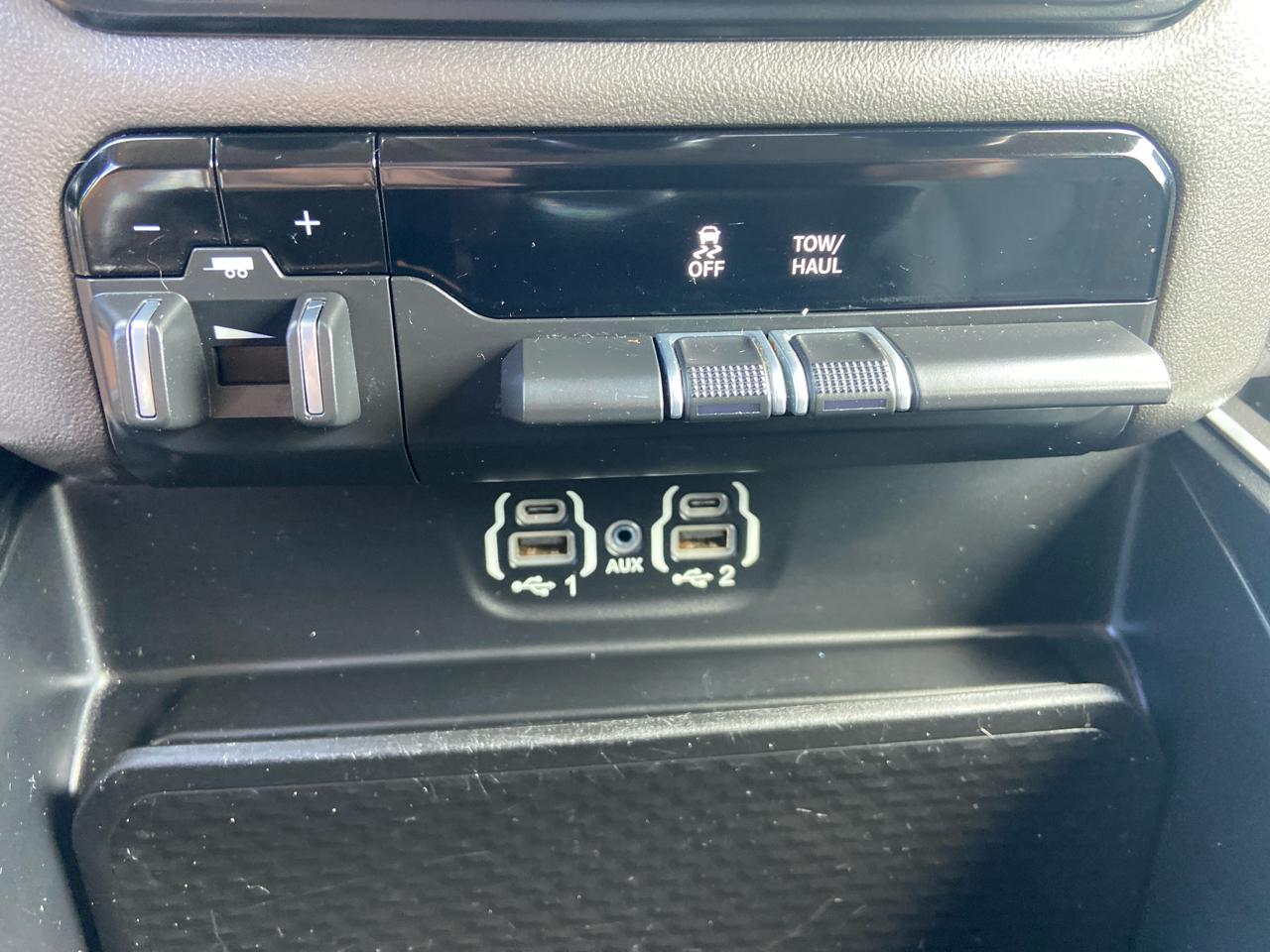 RAM 1500 Big Horn Crew Cab SWB 4WD 2020