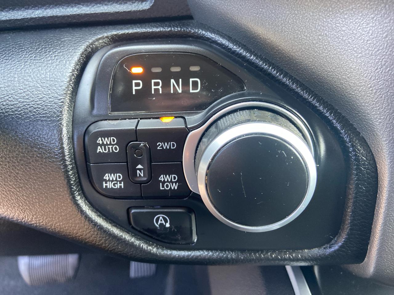 RAM 1500 Big Horn Crew Cab SWB 4WD 2020