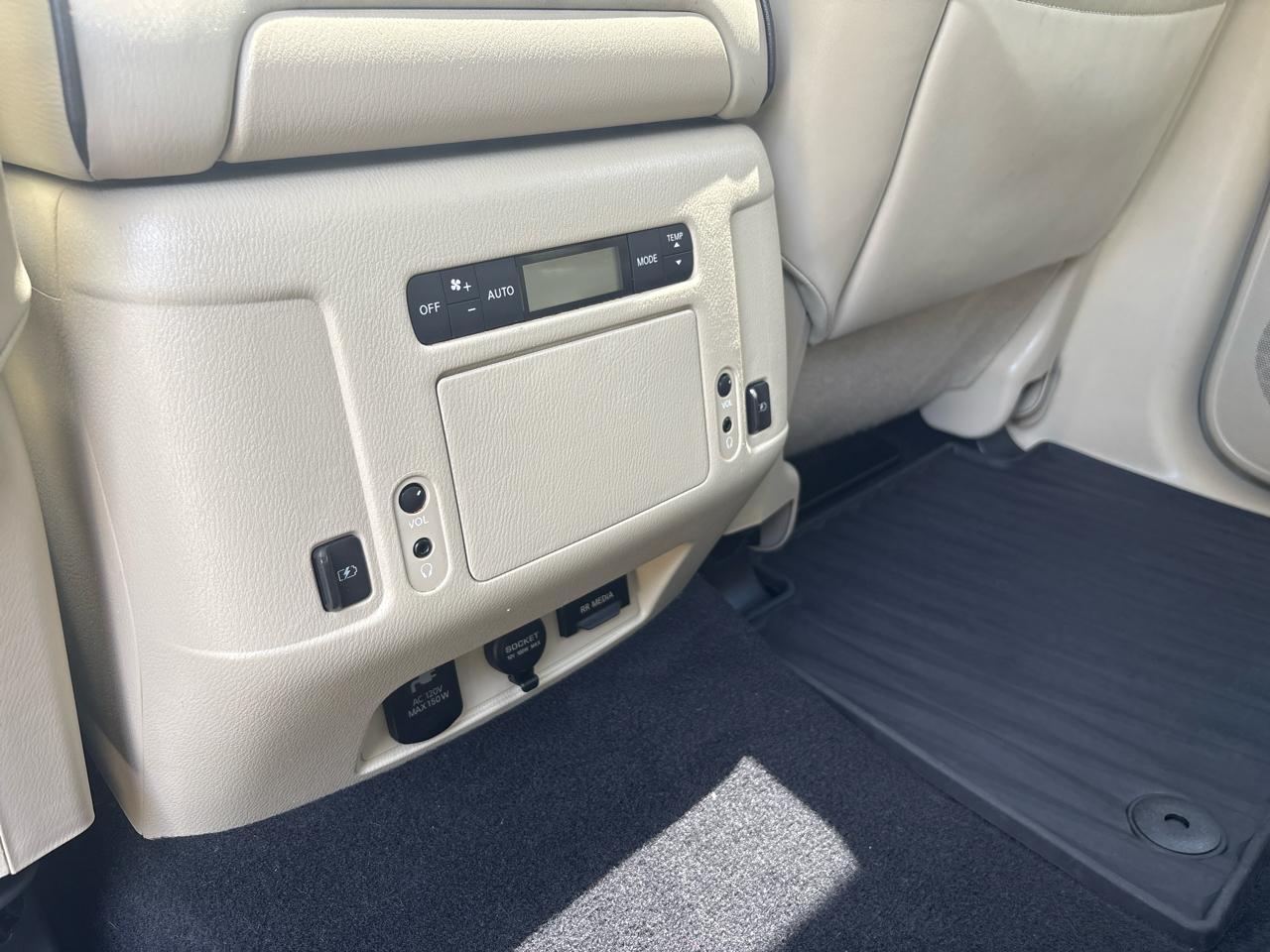 Infiniti QX80 LUXE 2019